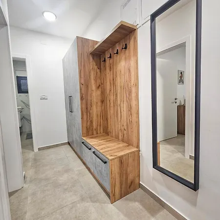 Apartment Aquavista Vir