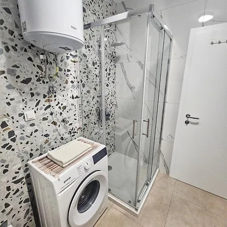 Aquavista Apartment Vir